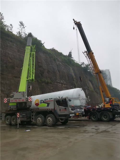 丰县“不怕风雨冻”—— 吊车的 “恶劣环境适应” 技术